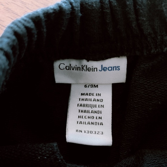 Calvin Klein • Sweatpants - Picture 4 of 4